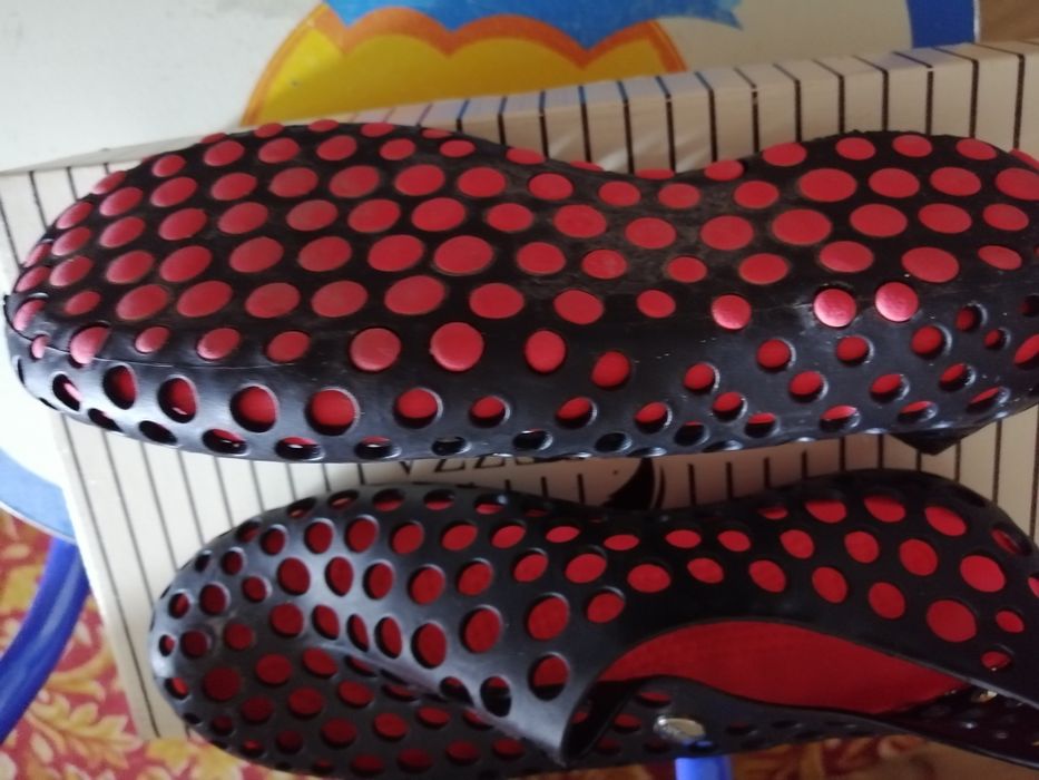 Дитяче взуття для басейну