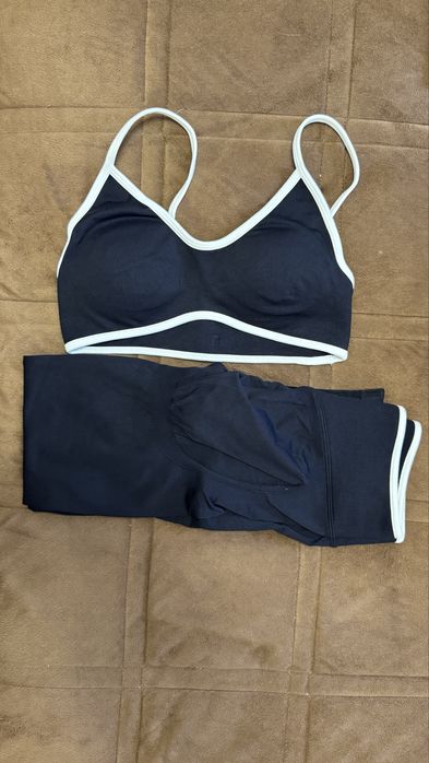 Фітнес костюм жіночий М розмір ( новий )