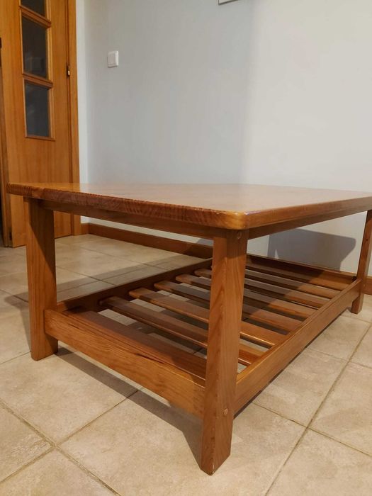 Mesa de Centro de Pinho