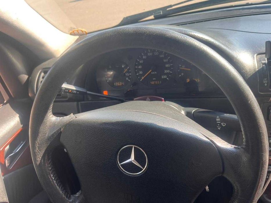 Mercedes-Benz W163