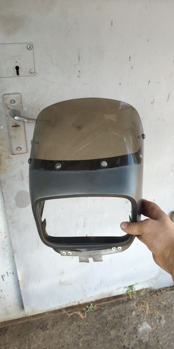 Обтекатель, ветровик на мотоцикл