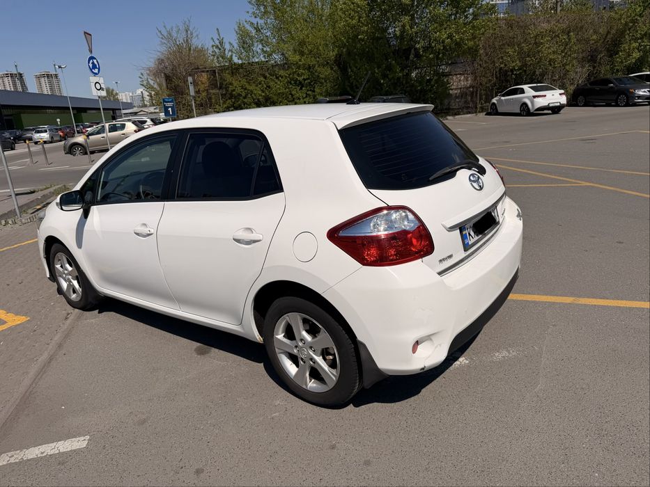 Toyota Auris 2012 р.