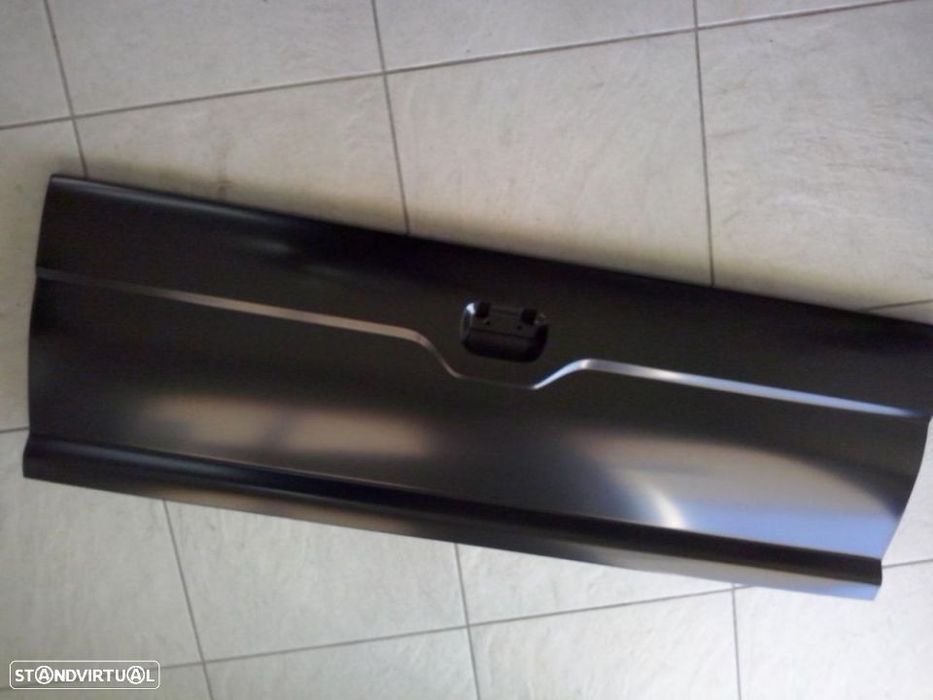 Tampa de mala Mitsubishi L200 K64 K74 Strakar NOVA