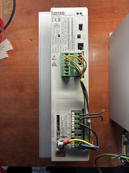 Variadores inverters LENZE