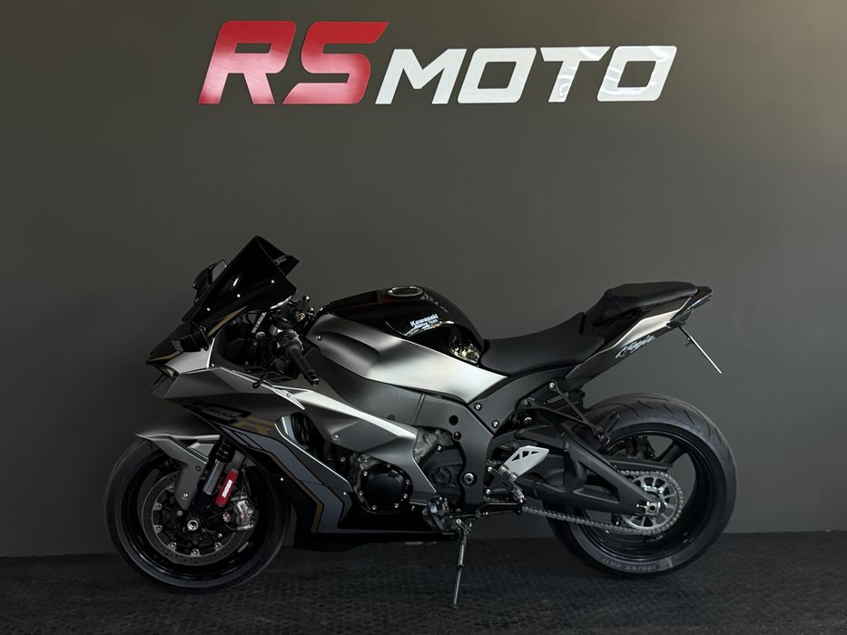 Мотоцикл Kawasaki ZX-10R 2022 рік