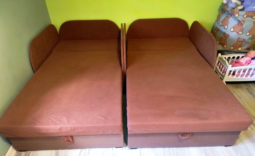 Dwa fotele rozkładane do spania