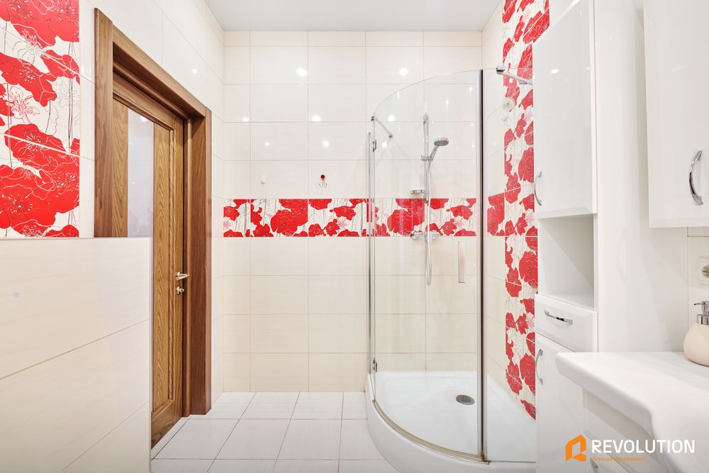 Без%, 3 кімн квартира вул. Дмитрівська 82, центр , метро, Лукʼянівська