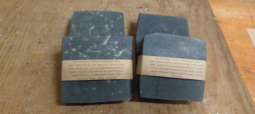 Mydła rzemieślnicze naturalne - węglowe