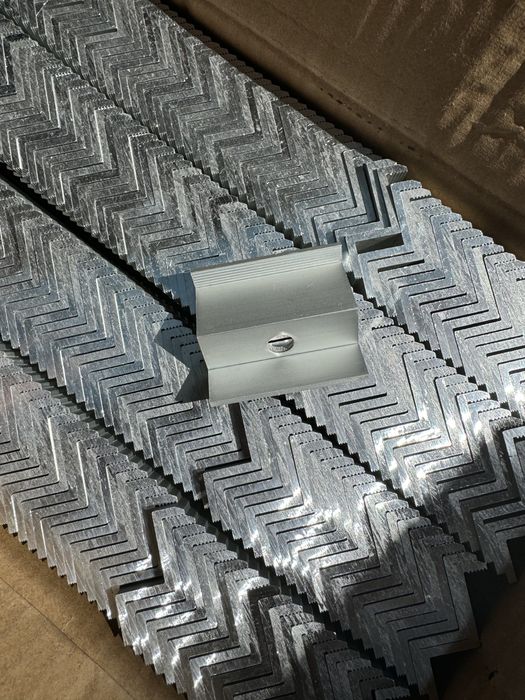 Алюміневі прижими для сонячних панелей