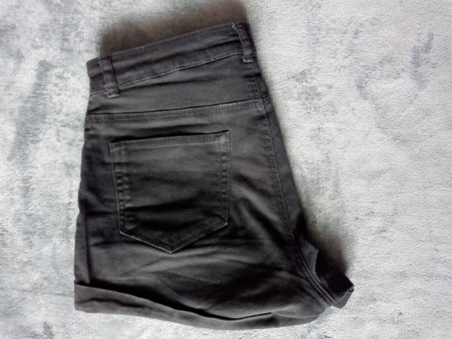 Krótkie spodenki jeans czarne - H&M - rozm.14