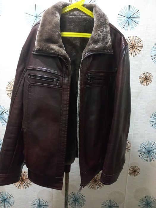 Куртка шкіряна .