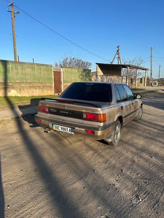Продам Honda Civic 1.4 газ/бензин