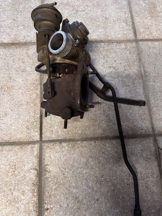 Volvo 2.4t pecas varias Motor