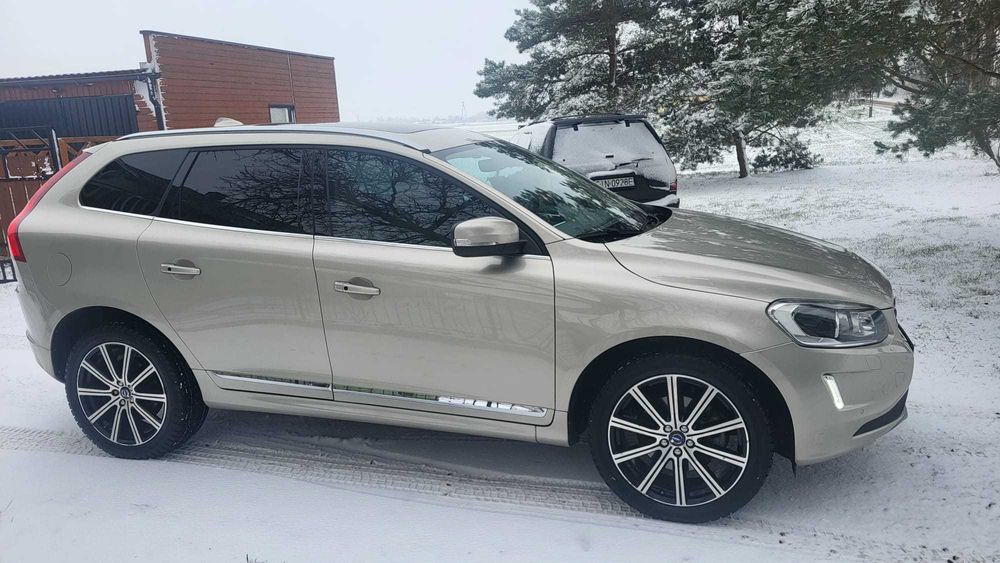 Sprzedam Volvo XC 60 T6 2017 r AWD DRIVE-E SUMMUM -Prywatnie