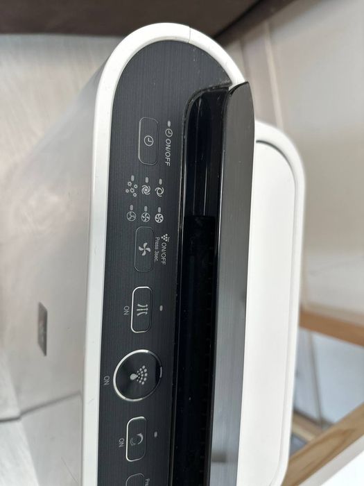 Очищувач повітря Sharp KC-D40EUW