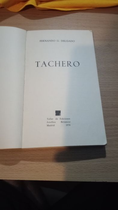 Livro antigo história