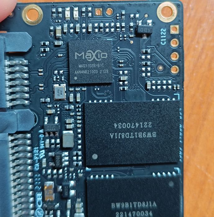 Acer RE100 256GB SSD под восстановление