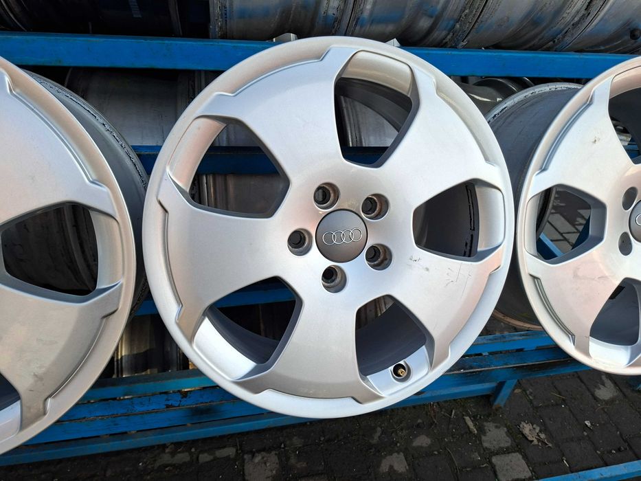 Оригінальні диски Audi 5/112 R17 7,5J ET56 8PO 601 025C.