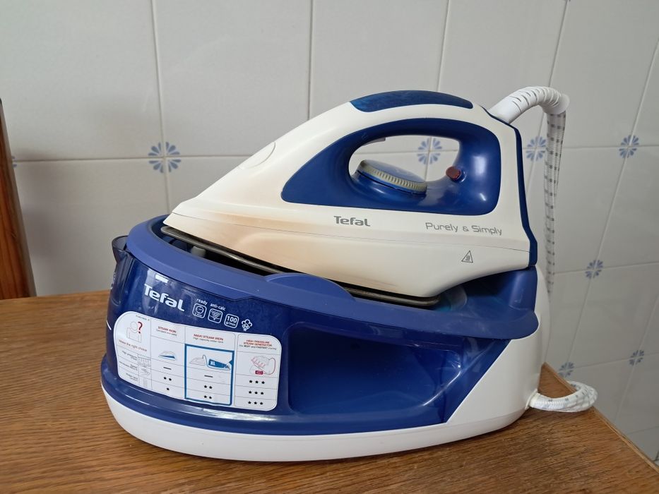 Ferro de engomar  Tefal c/caldeira