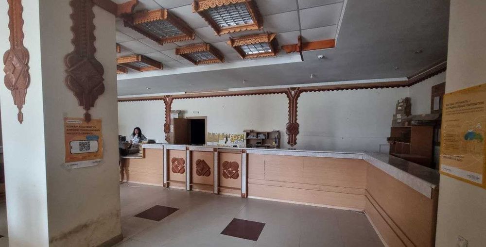 Нежитлові приміщення 1079 м2, Яремче, вул. Свободи, 309