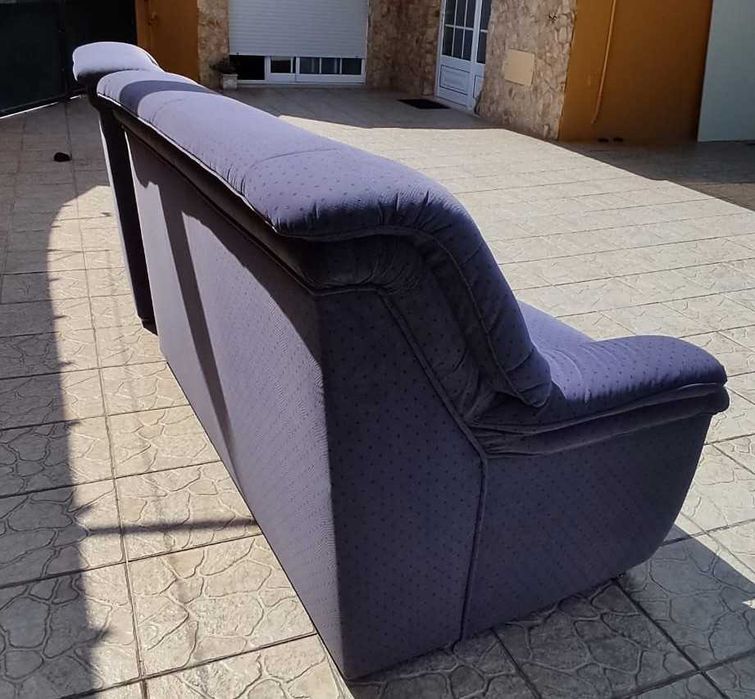 Conjunto Sofás 2+2+1 em bom estado