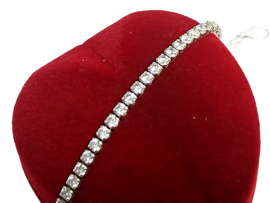 Śliczna srebrna bransoletka Próba 925 Waga 3,92g Długość 18,5 cm