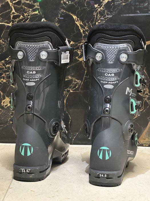 Buty narciarskie TECNICA  24,5 - Low Volume