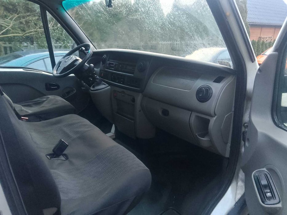 Opel Movano  2,5 TDI   Autobus z Wysuwanym podestem  15 osób +1 Kier.