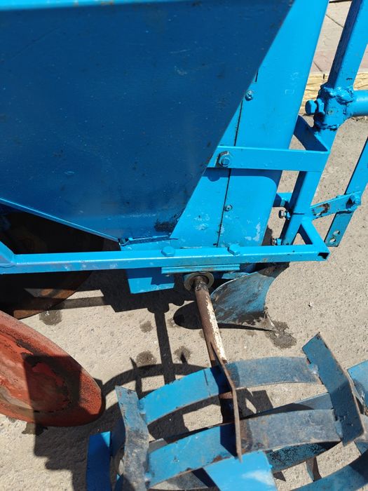 Картоплесаджалка  для мотоблока