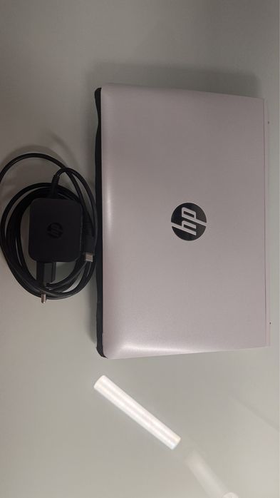 Vendo tablet HP com teclado x2 210 como novo