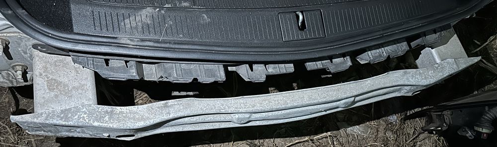 Reforço Pára-choques Trás Opel Astra J Sports Tourer 2010 a 2016