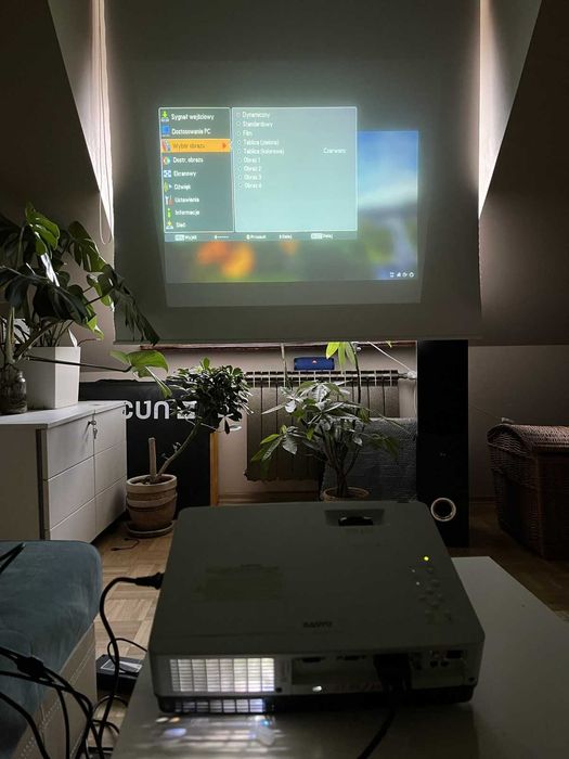 Projektor Sanyo PLC-XD2600