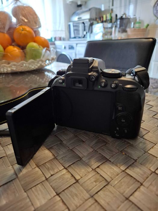 Nikon D5300 DSLR (Corpo)