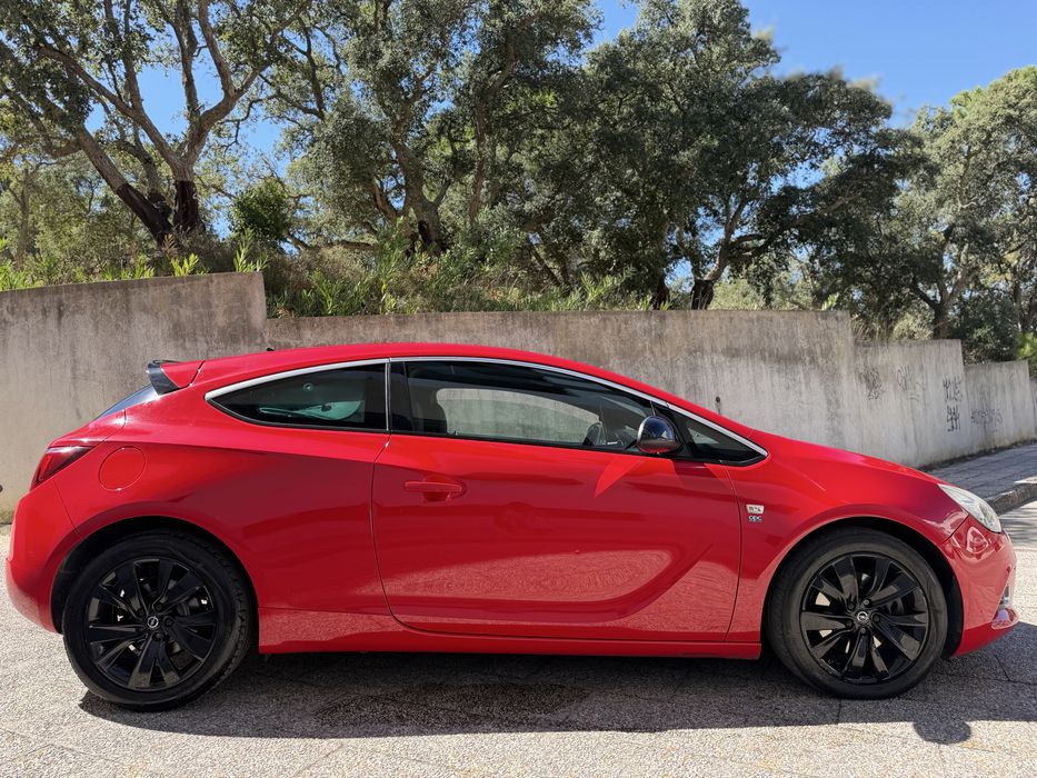 Opel Astra GTC 1.6 — photo 4