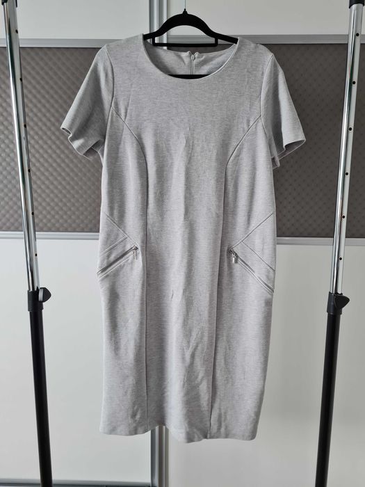 Sukienka szara, R. 44