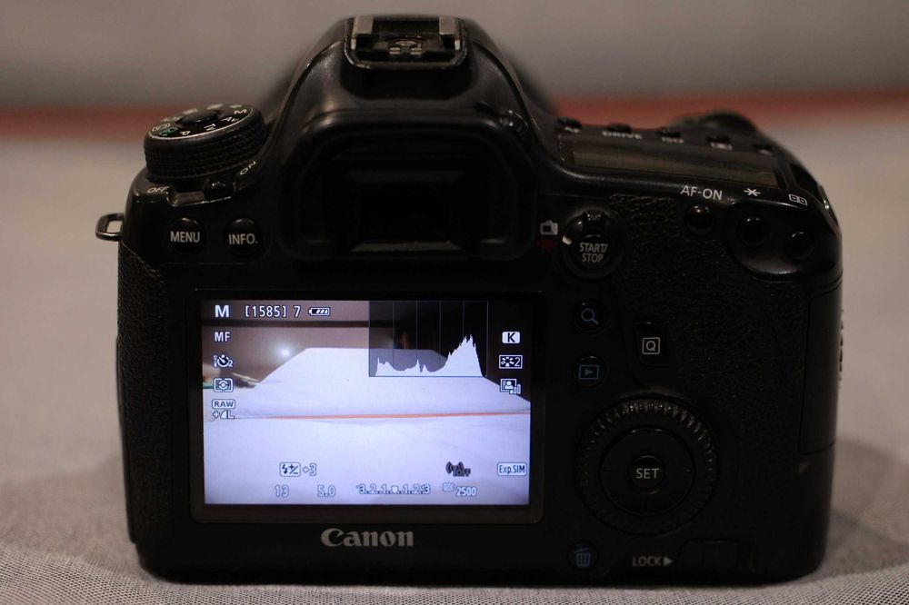 Câmara Canon DSLR 6D + Sigma 12-24mm f/4.5-5.6 EX DG HSM