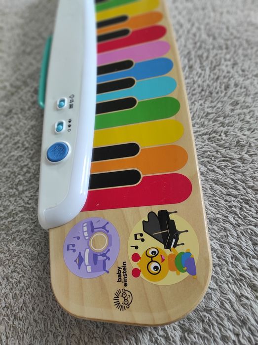 Piano de criança em madeira muito divertido