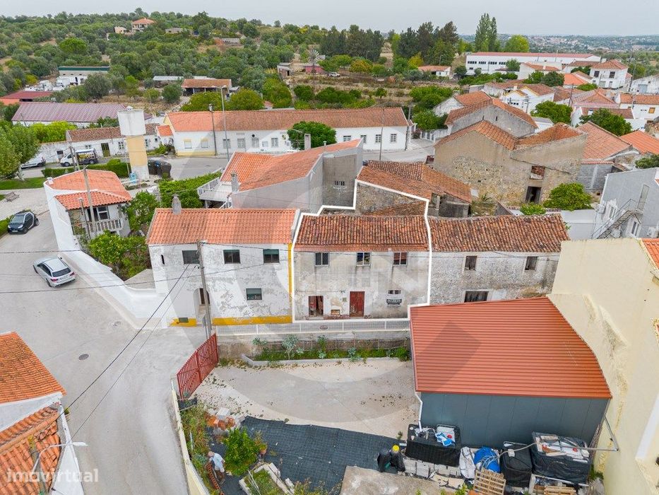 Moradia para Recuperar em Torres Novas