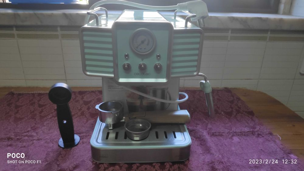 Vendo maquina de café