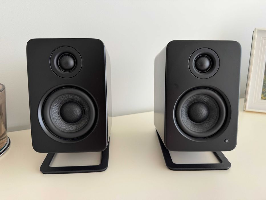 Monitores Ativos Kanto YU2 c/ DAC Integrado + Suportes