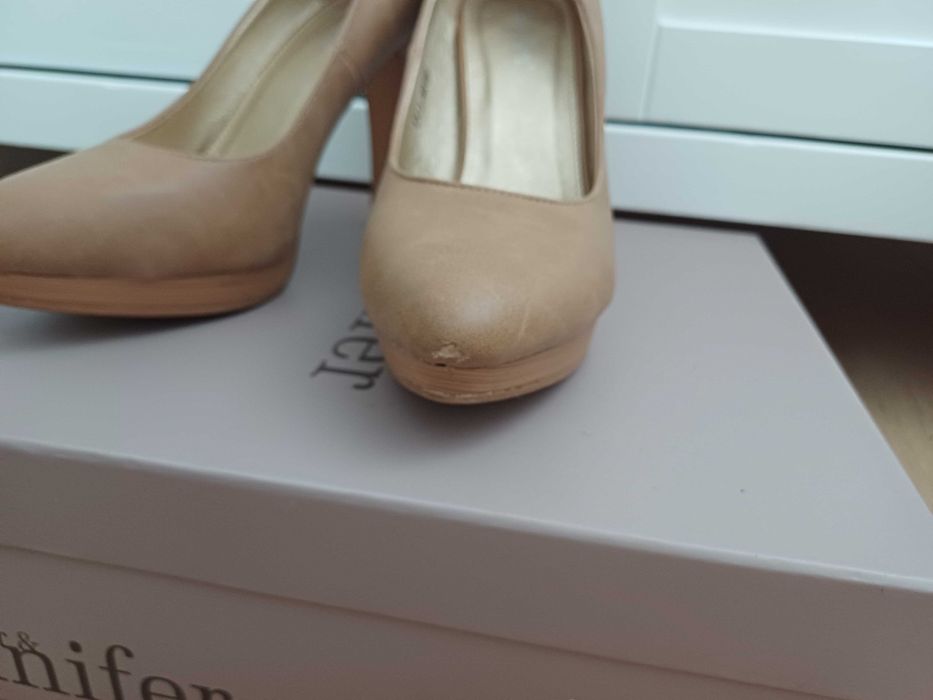 Kremowe/ beżowe szpilki Jennyfery r. 39