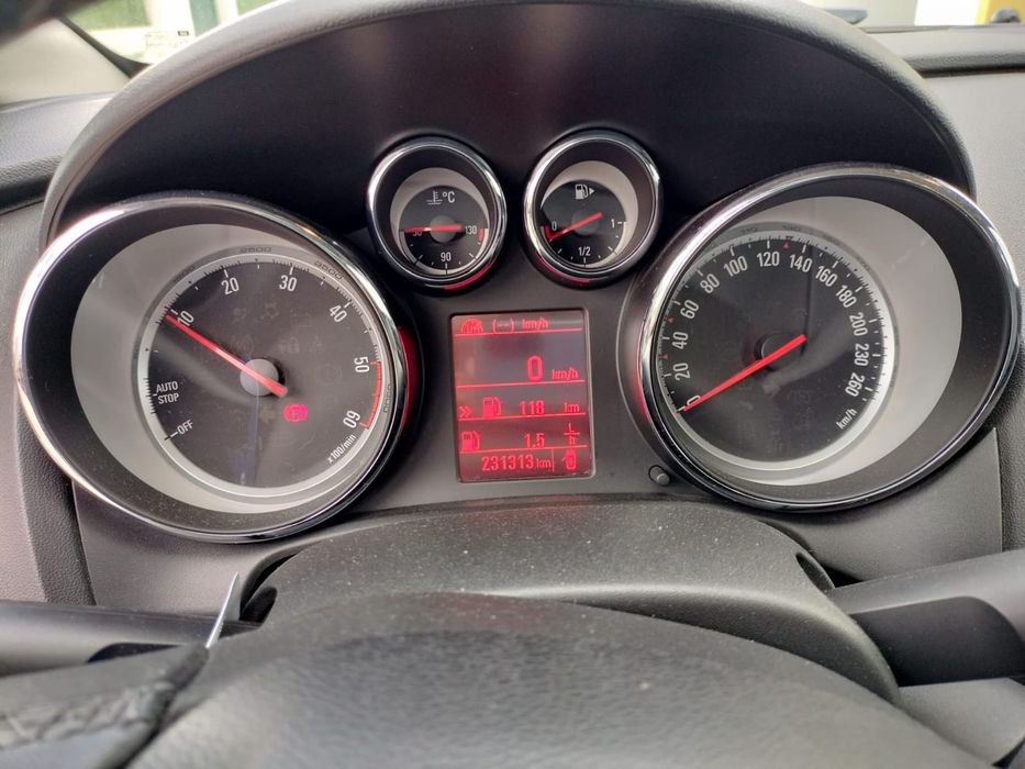 OPEL ASTRA SPORTS-TOURER - versão COSMOS - 232.000 Km - Jun 2013 –