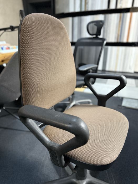 Fotel biurowy obortowy uzywany sprawny