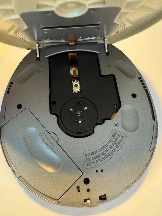 Discman + 3 cd.
