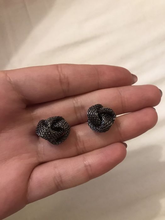 Kolczyki nowe czarne
