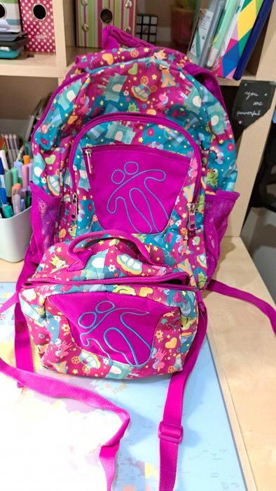 Mochila escolar Totto Princesas (oferta da lancheira e estojo)