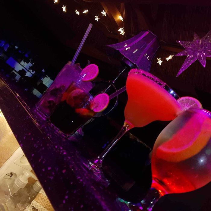 Mobilny Bar z Barmanem Usługi Barmańskie