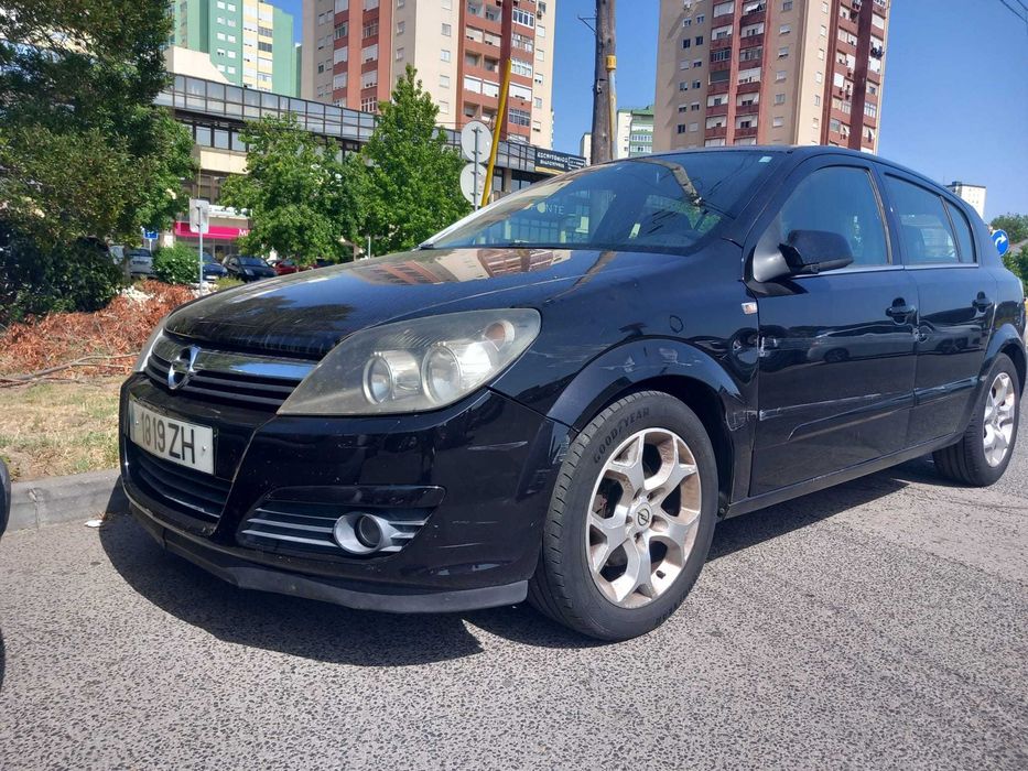 Opel Astra H ano 2004, 1.7 CDTi, 100 CV. para peças ou inteiro (motor avariado)