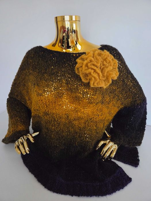 Sweter Oversize Ręcznie wykonany. Edycja limitowana.