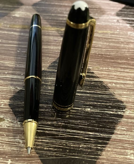Caneta rollerball Montblanc verdadeira!